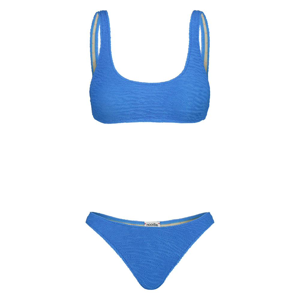 bikini Zoe di colore blu cobalto brillante  made in italy dalla collezione nuova 2025 noodle mirage estiva di Noodle Beachwear

Zoe two-pieces cobalt blue embossed bikini from the new 2025 noodle mirage summer collection by Noodle Beachwear
